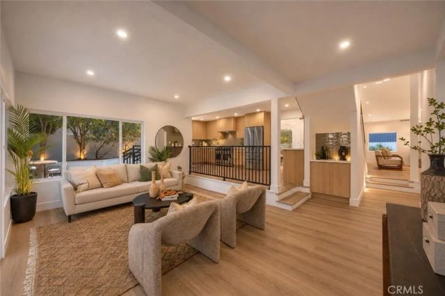4232 Pierson Drive, Huntington Beach, CA 92649