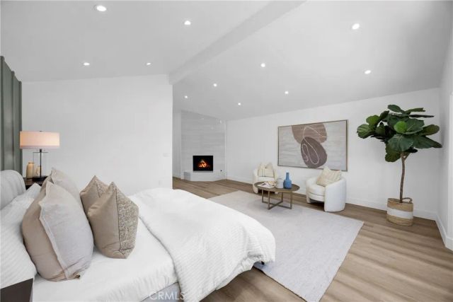 4232 Pierson Drive, Huntington Beach, CA 92649