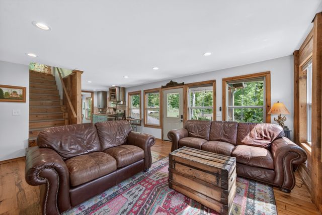 1030 Johnson Hollow Rd, Mc Ewen, TN 37101