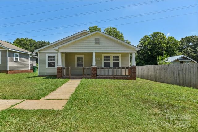 3420 Kentucky Avenue, Charlotte, NC 28216