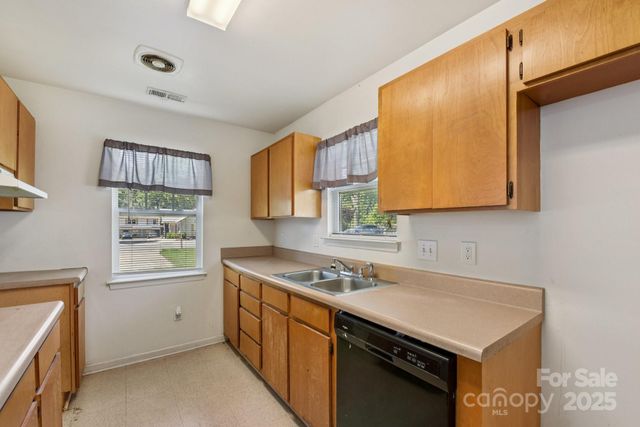 3420 Kentucky Avenue, Charlotte, NC 28216