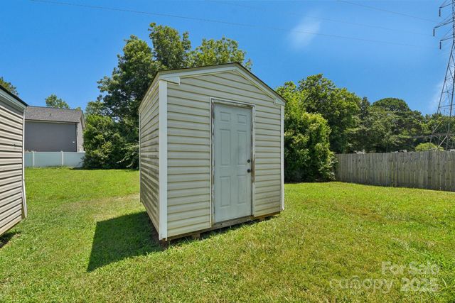 3420 Kentucky Avenue, Charlotte, NC 28216