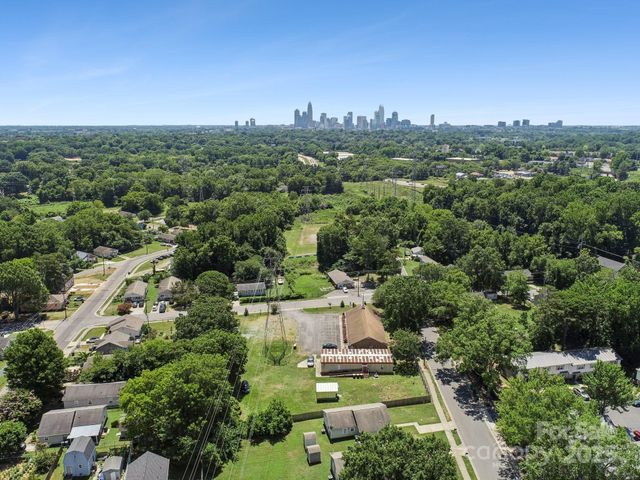 3420 Kentucky Avenue, Charlotte, NC 28216