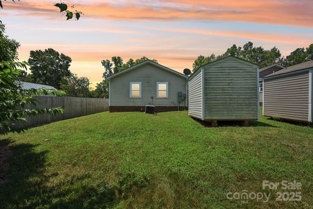 3420 Kentucky Avenue, Charlotte, NC 28216