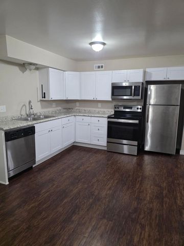 14220 Ranch ROAD, Brookfield, WI 53005