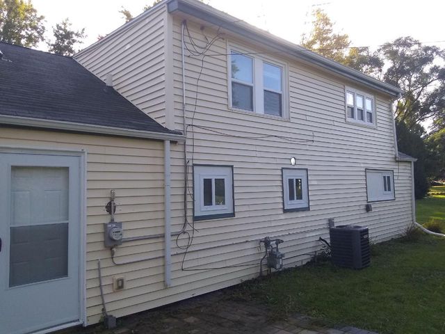 14220 Ranch ROAD, Brookfield, WI 53005