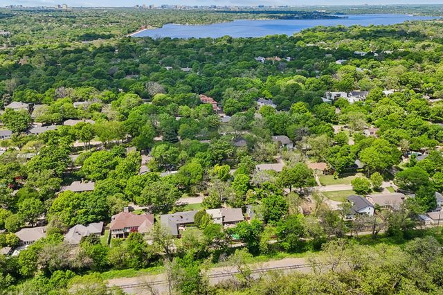 8160 San Cristobal Drive, Dallas, TX 75218