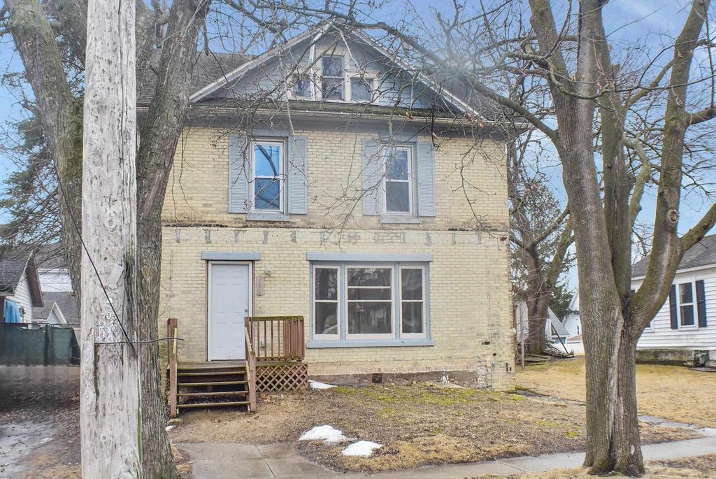 705 washington Street, Edgerton, WI 53534