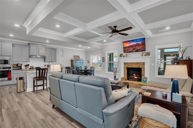 7129 Birch View Court, Flowery Branch, GA 30542