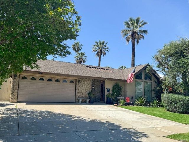 102 E Crestview, Corona, CA 92879