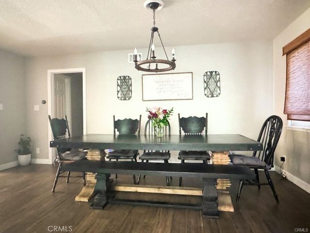 102 E Crestview, Corona, CA 92879