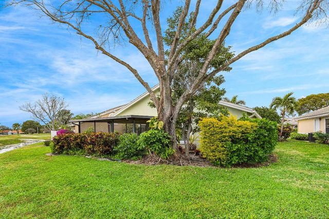 6249 Beaconwood Road, Lake Worth, FL 33467