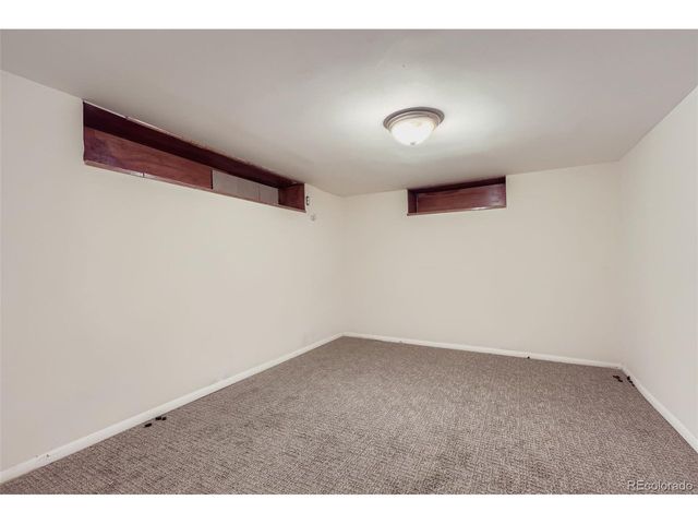 657 Meade St, Denver, CO 80204