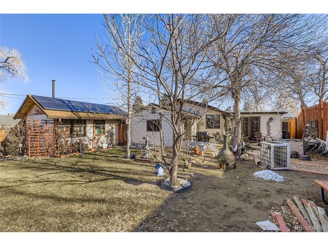 657 Meade St, Denver, CO 80204