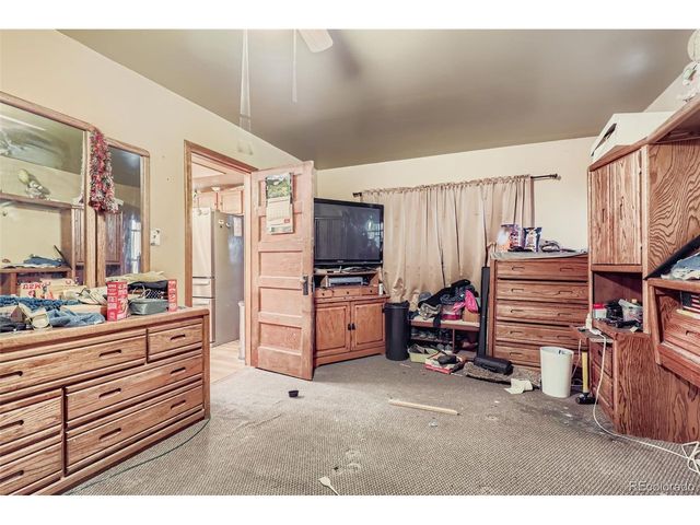 657 Meade St, Denver, CO 80204