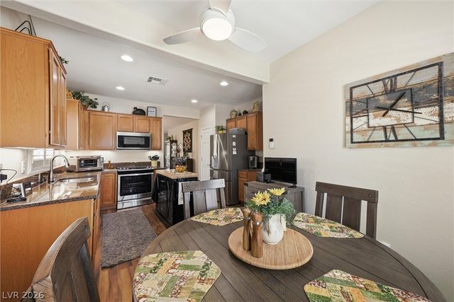 7421 Petrel Street, North Las Vegas, NV 89084