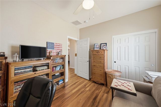 7421 Petrel Street, North Las Vegas, NV 89084
