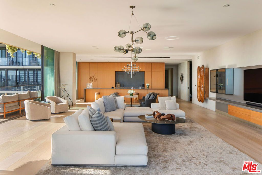 9040 W Sunset Boulevard 905, West Hollywood, CA 90069 — photo 4
