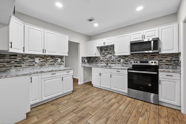 316 NW Avenue E, Belle Glade, FL 33430