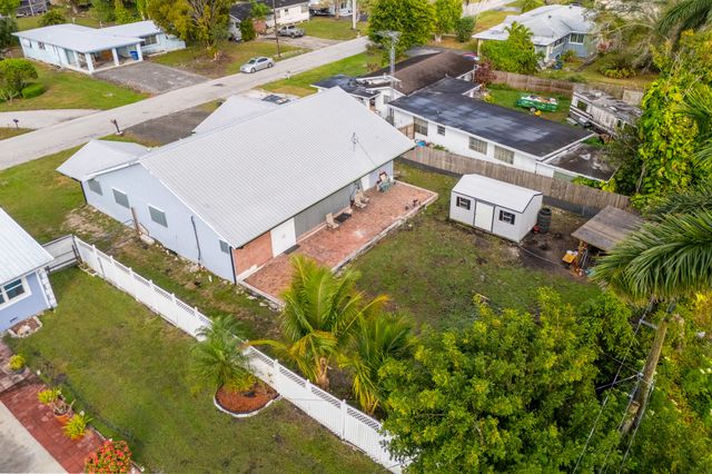 316 NW Avenue E, Belle Glade, FL 33430