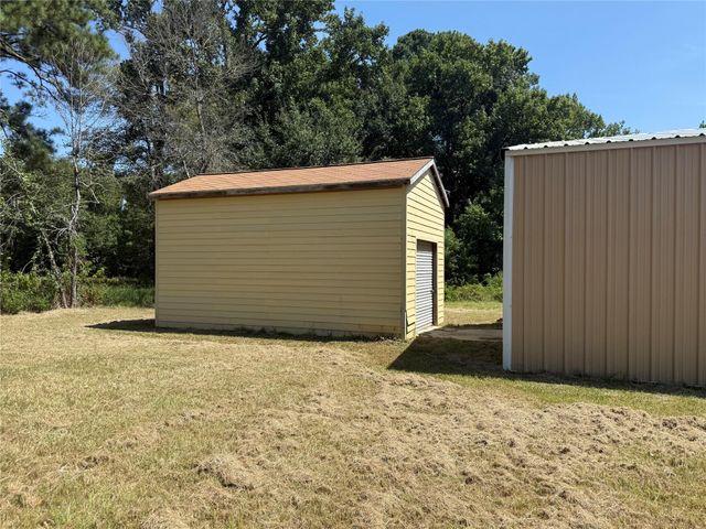 1331 Us Highway 190 W, Oakhurst, TX 77359