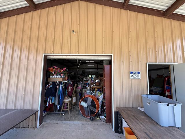 1331 Us Highway 190 W, Oakhurst, TX 77359