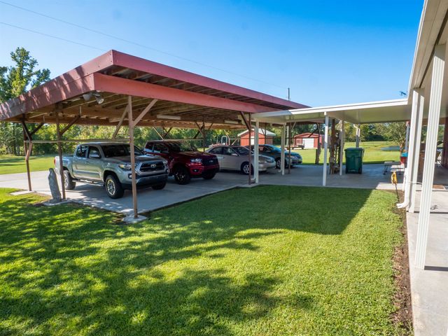 136 Margaret St, Thibodaux, LA 70301