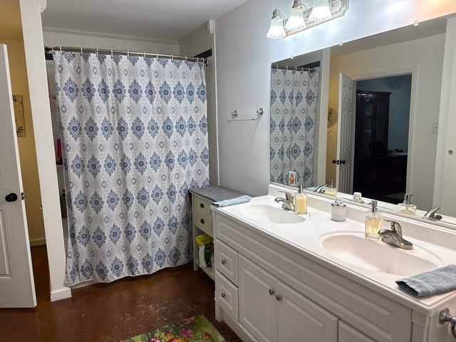 136 Margaret St, Thibodaux, LA 70301