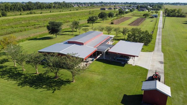 136 Margaret St, Thibodaux, LA 70301