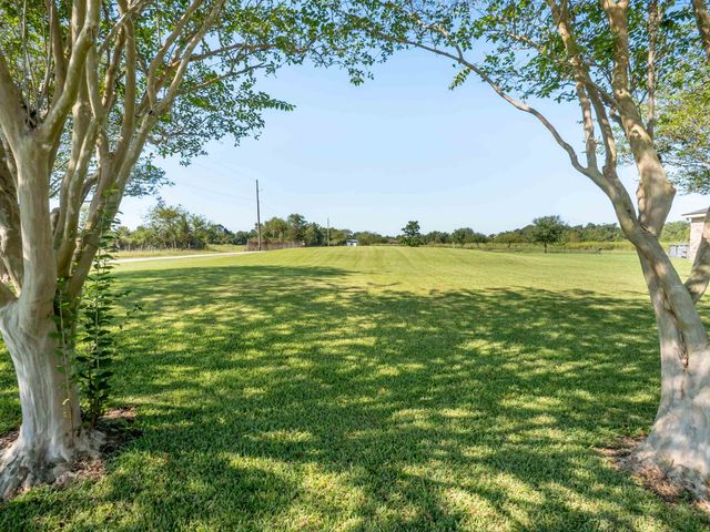 136 Margaret St, Thibodaux, LA 70301