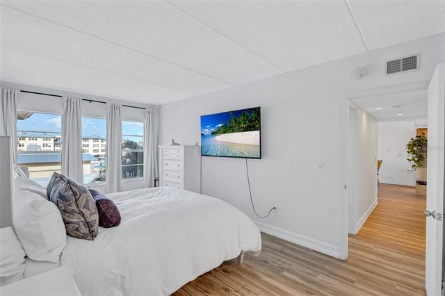 3806 GULF OF MEXICO DRIVE C310, Longboat Key, FL 34228