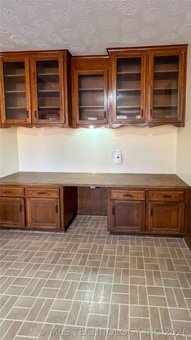 219 W 31st Street, Sand Springs, OK 74063