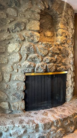 219 W 31st Street, Sand Springs, OK 74063