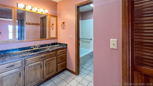 219 W 31st Street, Sand Springs, OK 74063