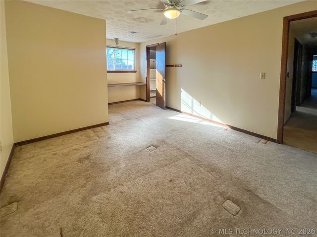 219 W 31st Street, Sand Springs, OK 74063