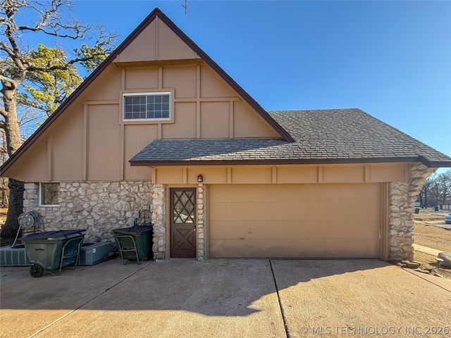 219 W 31st Street, Sand Springs, OK 74063