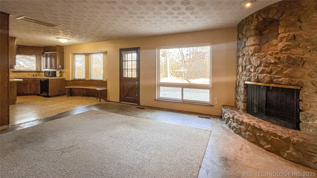 219 W 31st Street, Sand Springs, OK 74063