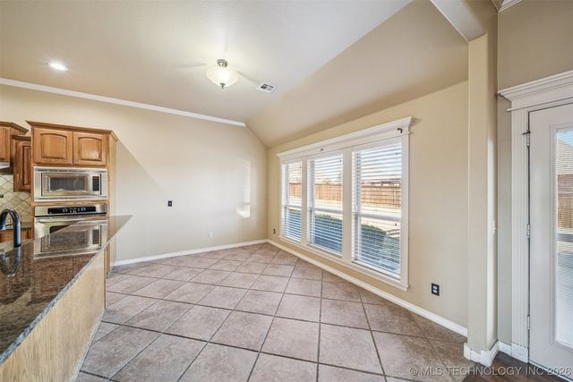 8463 N 66th Avenue, Owasso, OK 74055