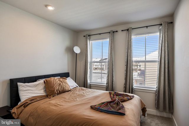 30 SAND HILLS DR, Williamstown, NJ 08094