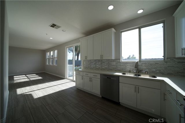 7375 Mcclellan Court, Fontana, CA 92336