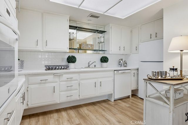 13580 Cedar Crest Lane 110L, Seal Beach, CA 90740