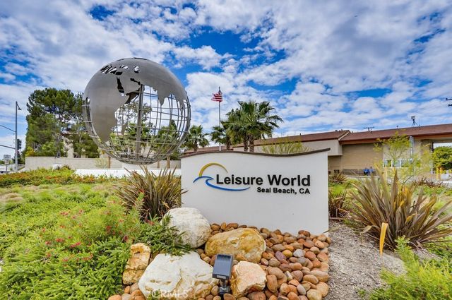 13580 Cedar Crest Lane 110L, Seal Beach, CA 90740