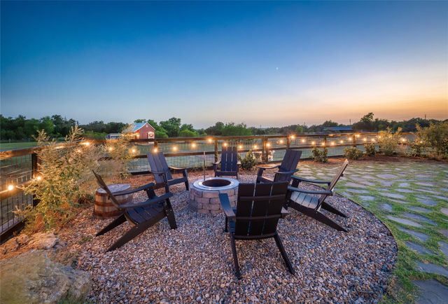 112 Roanoak DR, Dripping Springs, TX 78620