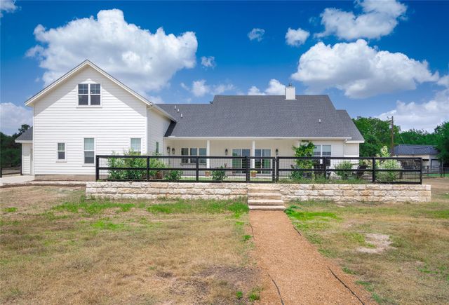 112 Roanoak DR, Dripping Springs, TX 78620