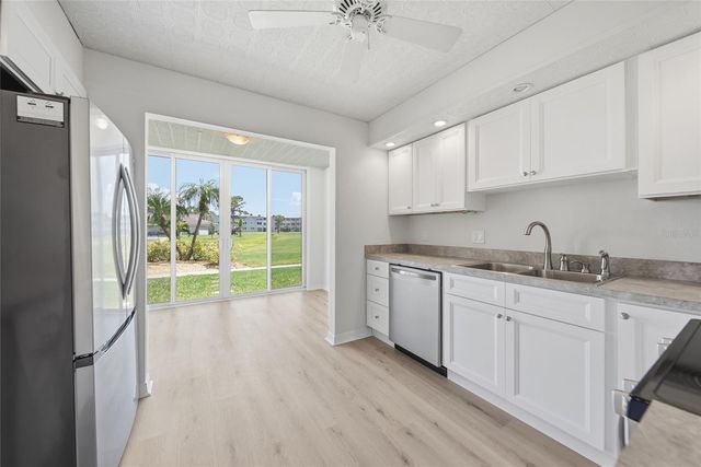 4895 BAY STREET NE 101, St Petersburg, FL 33703