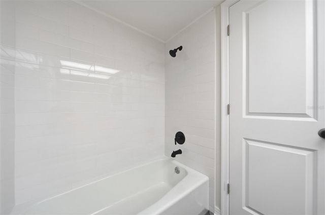 4895 BAY STREET NE 101, St Petersburg, FL 33703