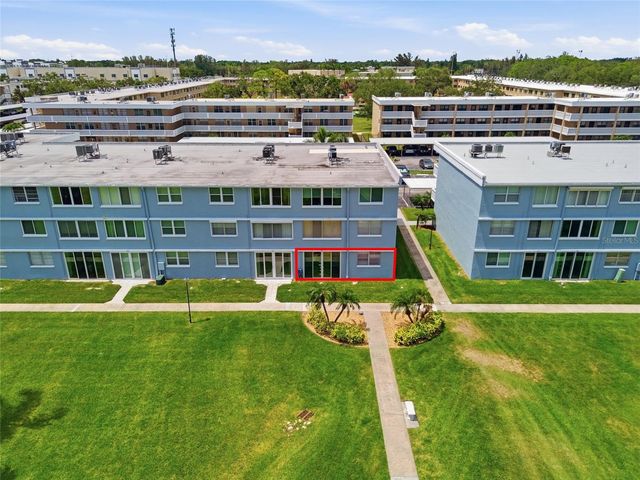 4895 BAY STREET NE 101, St Petersburg, FL 33703