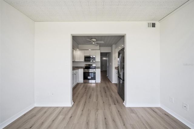 4895 BAY STREET NE 101, St Petersburg, FL 33703