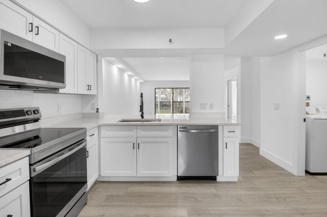 14475 Strathmore Lane 208, Delray Beach, FL 33446