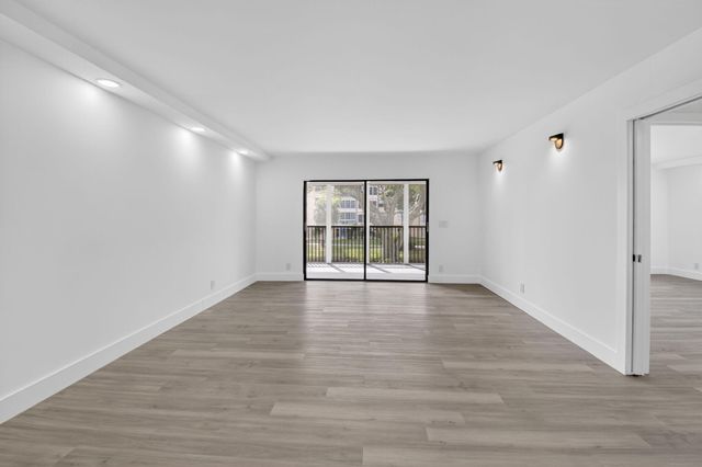 14475 Strathmore Lane 208, Delray Beach, FL 33446